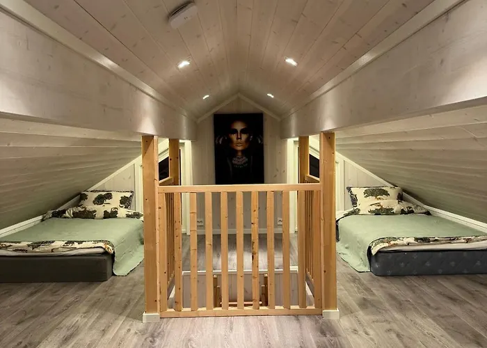 בית נופש Modern In שיבוטן
